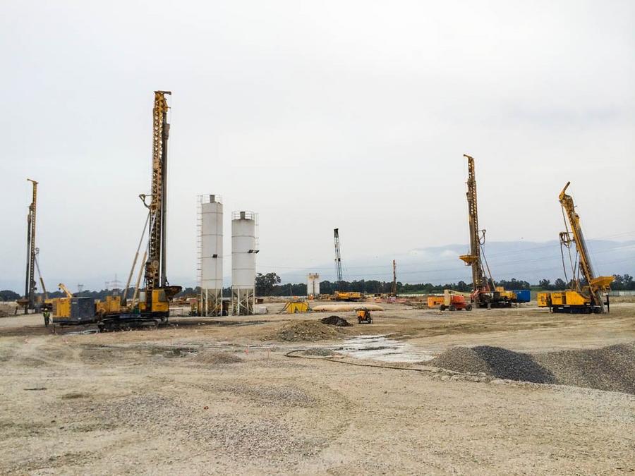 Boufarik : Nouvelle centrale électrique à Boufarik. Réalisation de colonnes ballastées